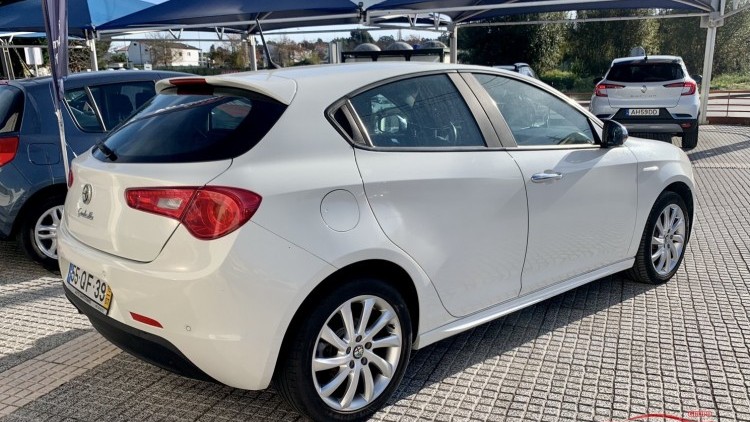 Alfa Romeo Giulietta 1.6 JTDm Distinctive