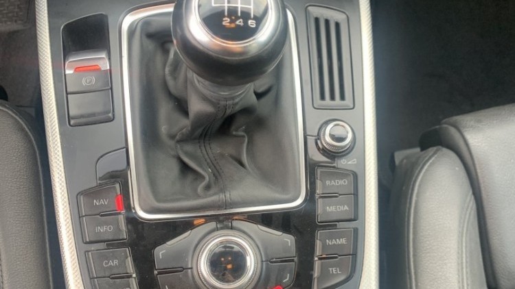 Audi A4 Avant 2.0 TDi S-Line