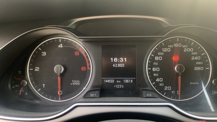 Audi A4 Avant 2.0 TDi S-Line