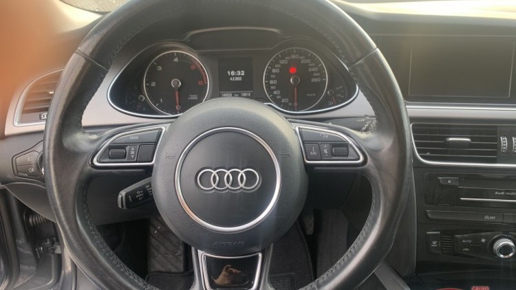 Audi A4 Avant 2.0 TDi S-Line