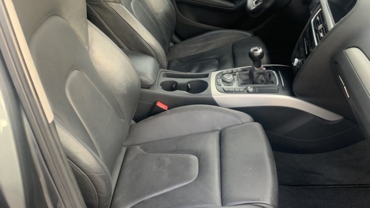 Audi A4 Avant 2.0 TDi S-Line