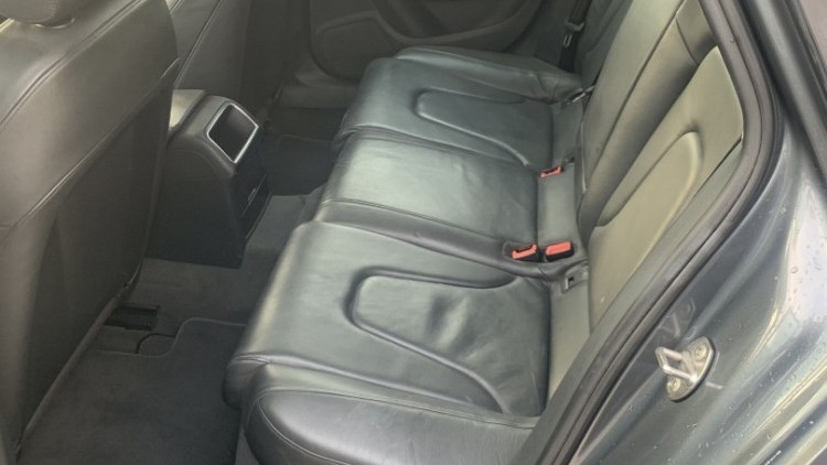 Audi A4 Avant 2.0 TDi S-Line