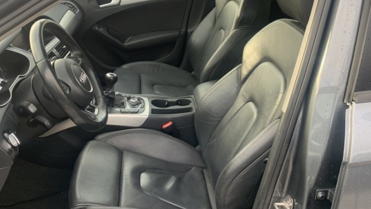 Audi A4 Avant 2.0 TDi S-Line