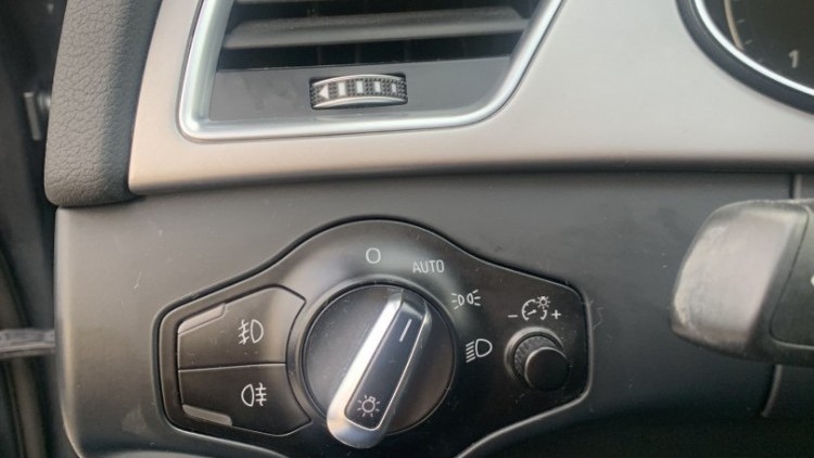 Audi A4 Avant 2.0 TDi S-Line