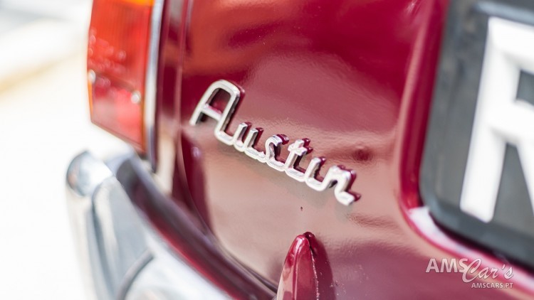 Austin Mini Super De Luxe Saloon