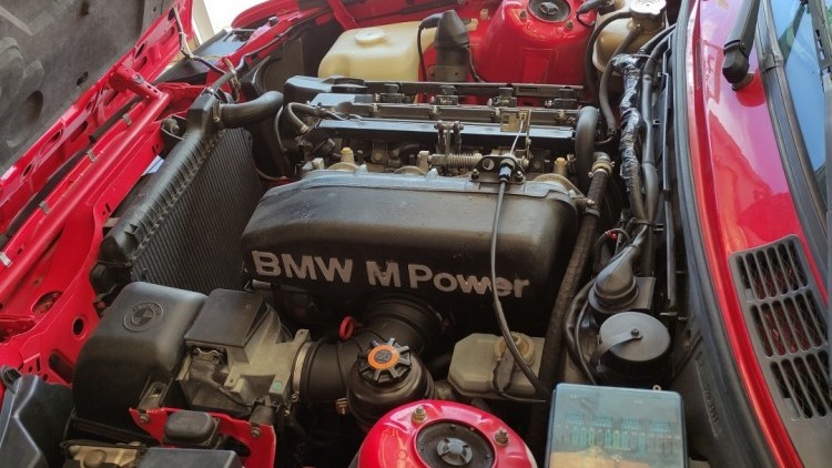 BMW S&eacute;rie M - M3 C&aacute;brio