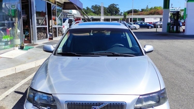 Volvo V70 T5
