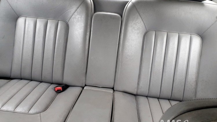 Jaguar XJ40 Sovereign 3.6 V8