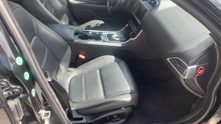 Jaguar Xe 2.0 D Prestige Aut.