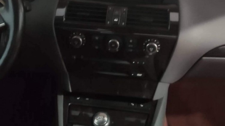 BMW S&eacute;rie 6 - 645 645i v8