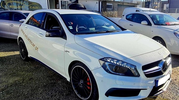 Mercedes-Benz Classe A 45 AMG 4 MATIC 360 CV