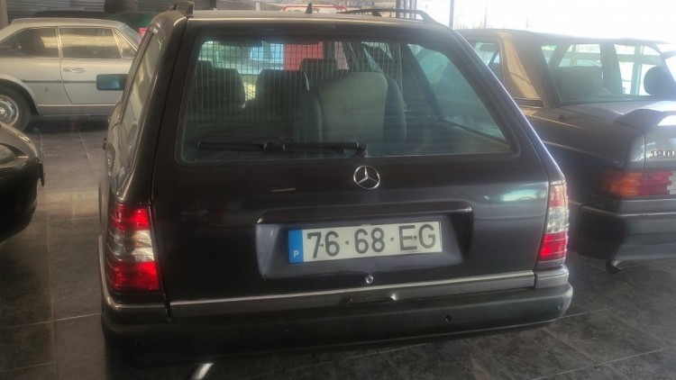 Mercedes-Benz 300 TD TURBO