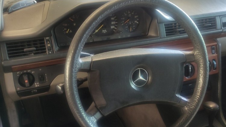 Mercedes-Benz 300 TD TURBO