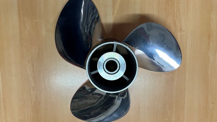 H&eacute;lice Suzuki 58200-93J30 Stainless Steel PROPELLER