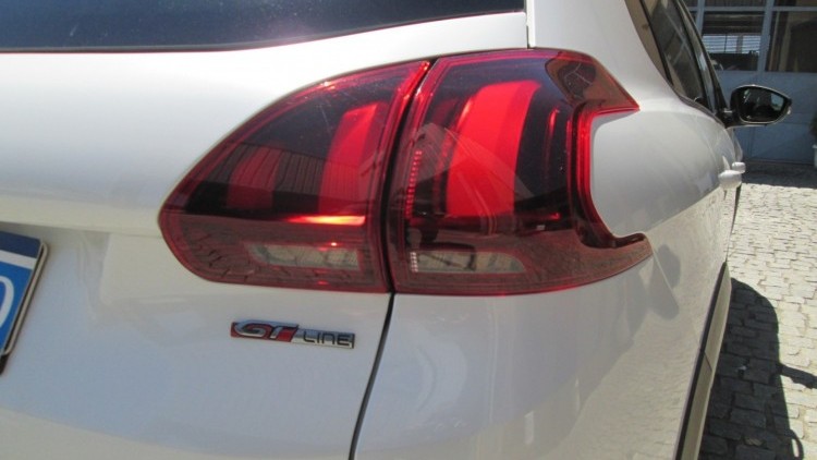 Peugeot 2008 1.6 BlueHDI " GT LINE "