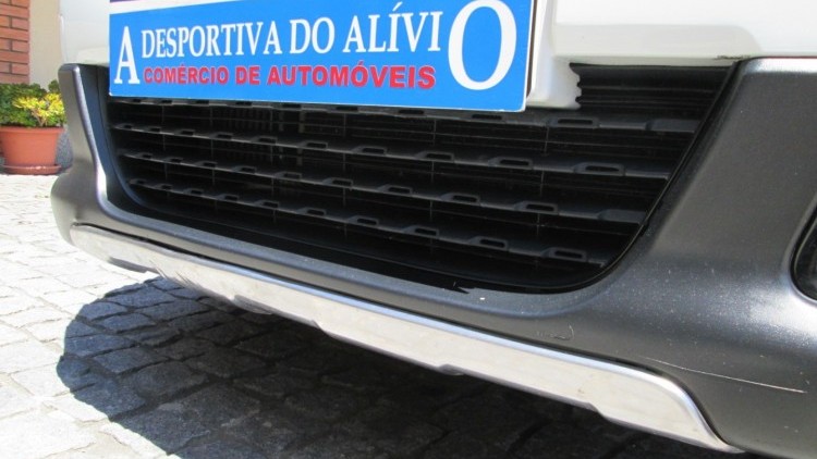 Peugeot 2008 1.6 BlueHDI " GT LINE "