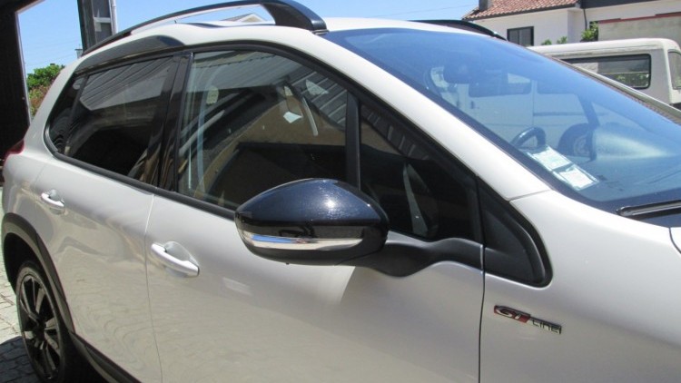 Peugeot 2008 1.6 BlueHDI " GT LINE "