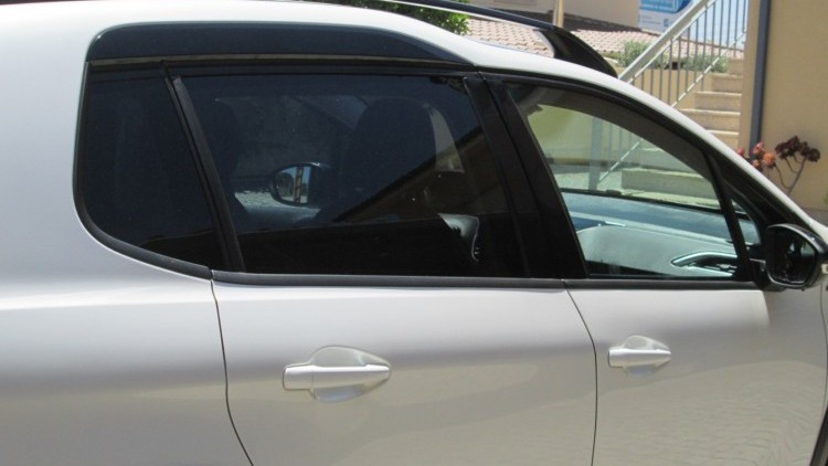 Peugeot 2008 1.6 BlueHDI " GT LINE "