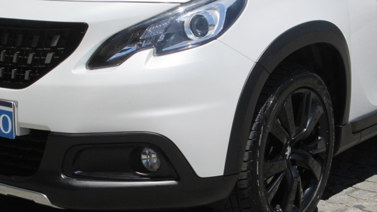 Peugeot 2008 1.6 BlueHDI " GT LINE "