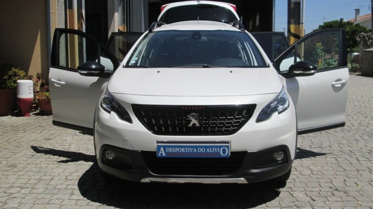 Peugeot 2008 1.6 BlueHDI " GT LINE "