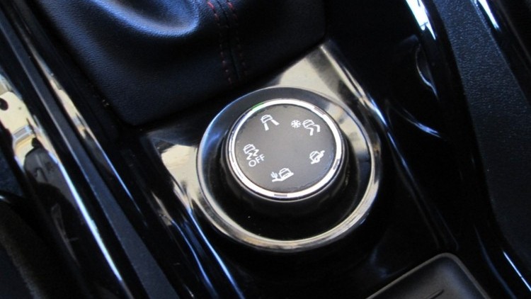 Peugeot 2008 1.6 BlueHDI " GT LINE "