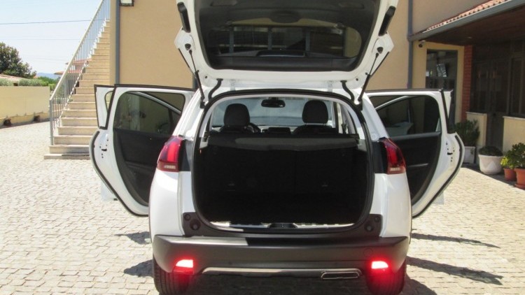 Peugeot 2008 1.6 BlueHDI " GT LINE "