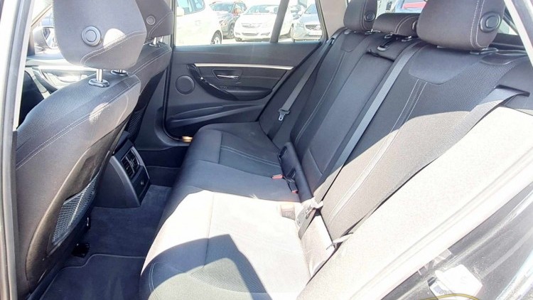 BMW S&eacute;rie 3 - 318 SPORT LINE