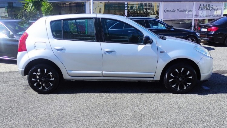 Dacia Sandero 1.2 LAUREATE