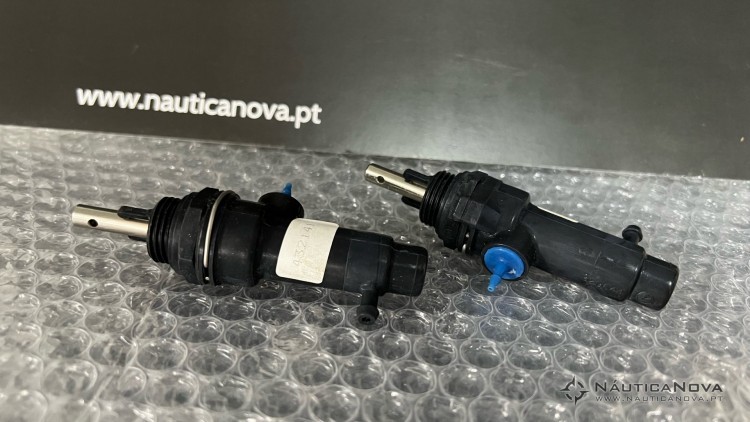 0432141 &ndash; PUMP PRIMER ASSY Evinrude Johnson OMC