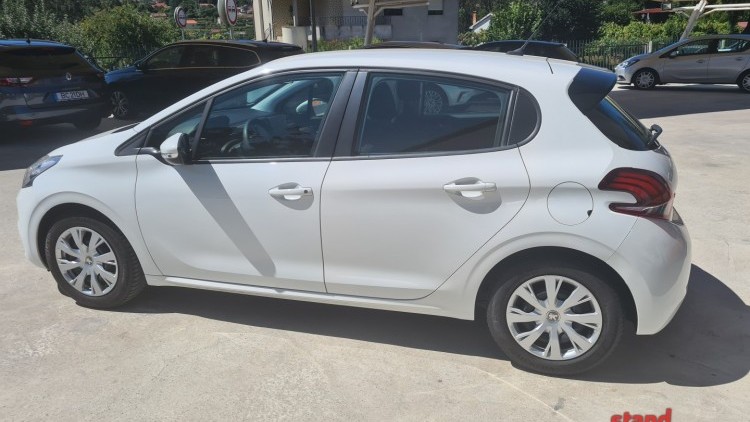 Peugeot 208 1.6 BlueHdi