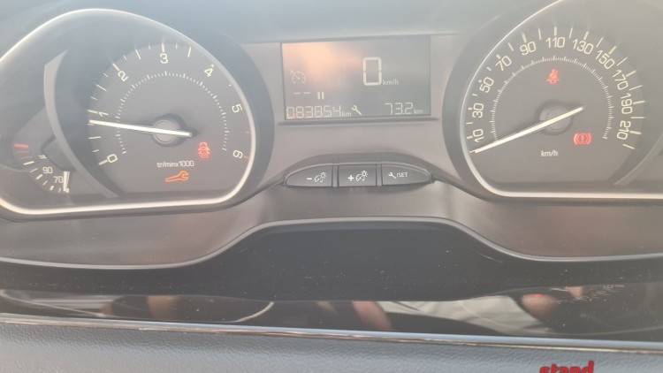 Peugeot 208 1.6 BlueHdi