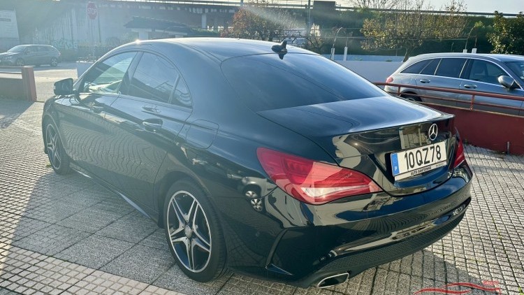 Mercedes-Benz Classe CLA 180 AMG Line