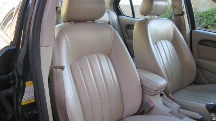 Jaguar X-Type 2.0 V6