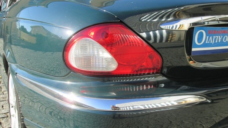 Jaguar X-Type 2.0 V6