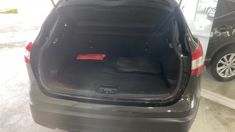 Nissan Qashqai 1.5 dCI "Acenta" (100 MIL KMs)