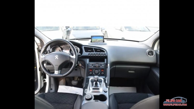 Peugeot 3008 2.0 HDI/H&Iacute;BRIDO