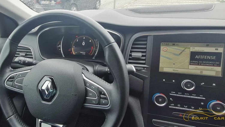Renault M&eacute;gane Sport Tourer LIMITED