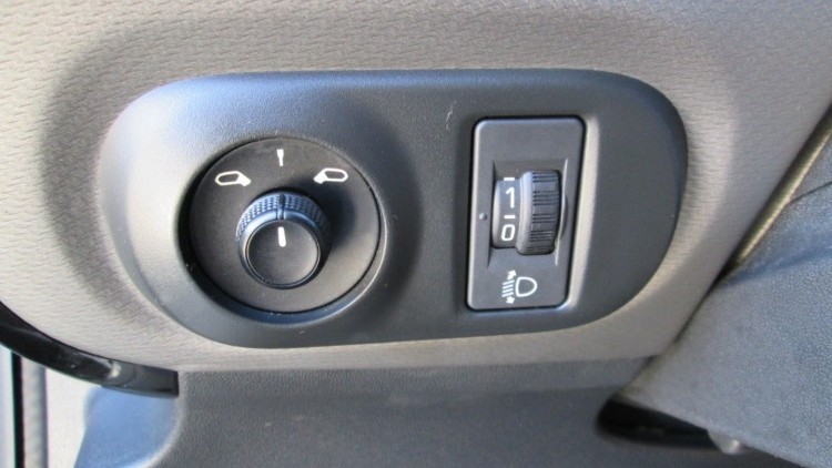 Citro&euml;n C4 Cactus 1.6 BlueHdi FEEL