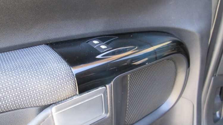 Citro&euml;n C4 Cactus 1.6 BlueHdi FEEL