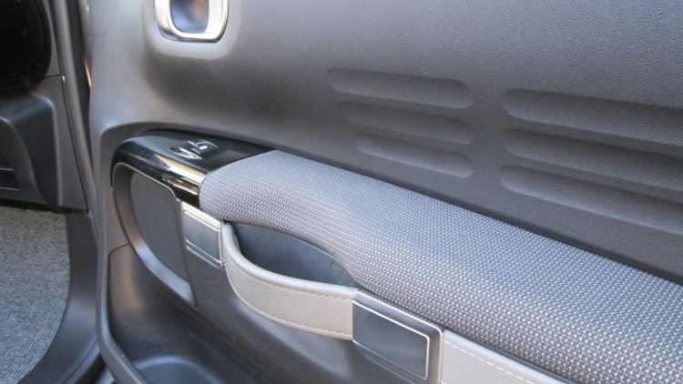 Citro&euml;n C4 Cactus 1.6 BlueHdi FEEL