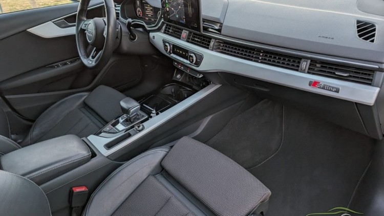 Audi A4 Avant 40 S,line