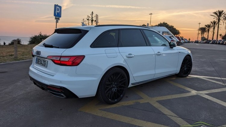 Audi A4 Avant 40 S,line