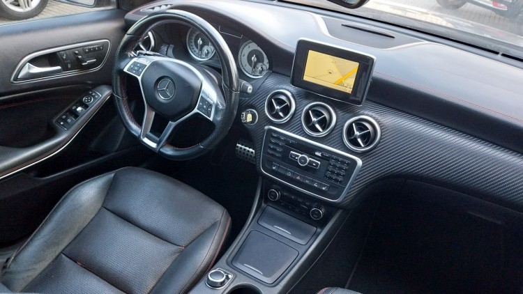 Mercedes-Benz Classe A 180 Amg Line