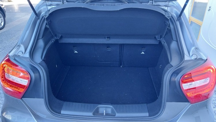 Mercedes-Benz Classe A 180 Amg Line