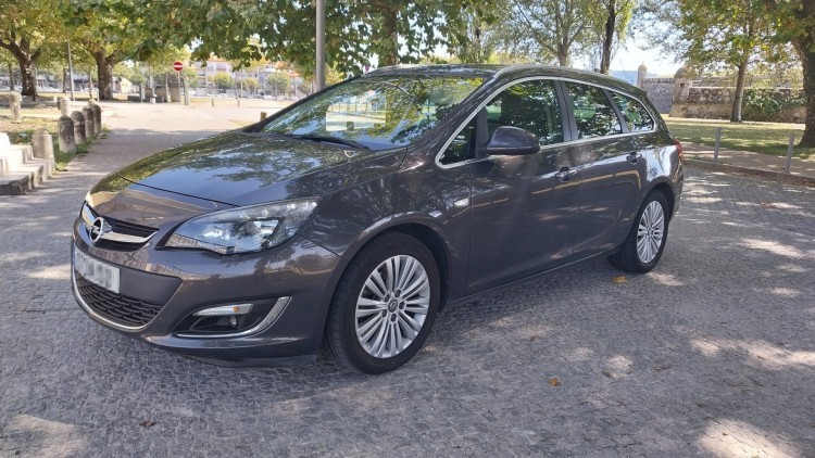 Opel Astra Sports Tourer Cosmo