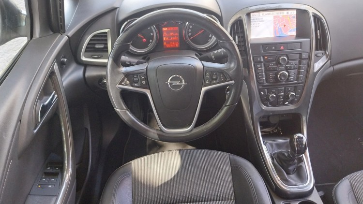 Opel Astra Sports Tourer Cosmo