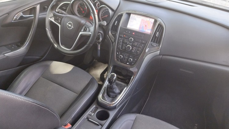 Opel Astra Sports Tourer Cosmo