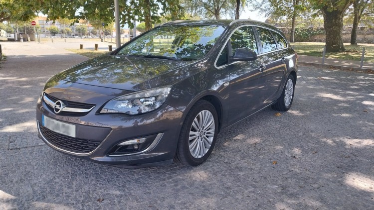 Opel Astra Sports Tourer Cosmo