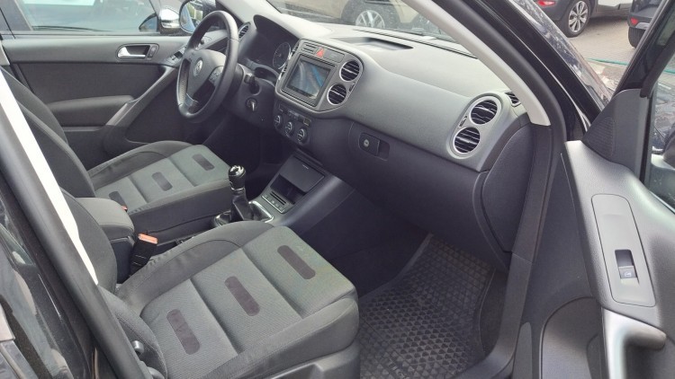 Volkswagen Tiguan Sport 4Emotion