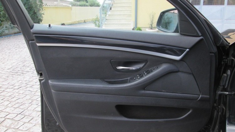 BMW S&eacute;rie 5 - 520 D LUXURY Auto
